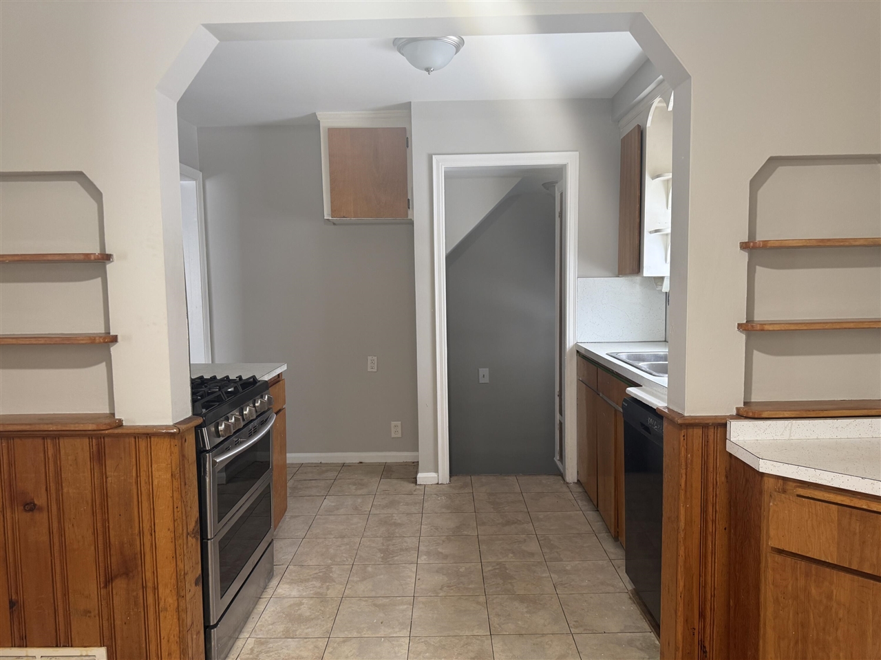 21004 Syracuse Avenue photo 8