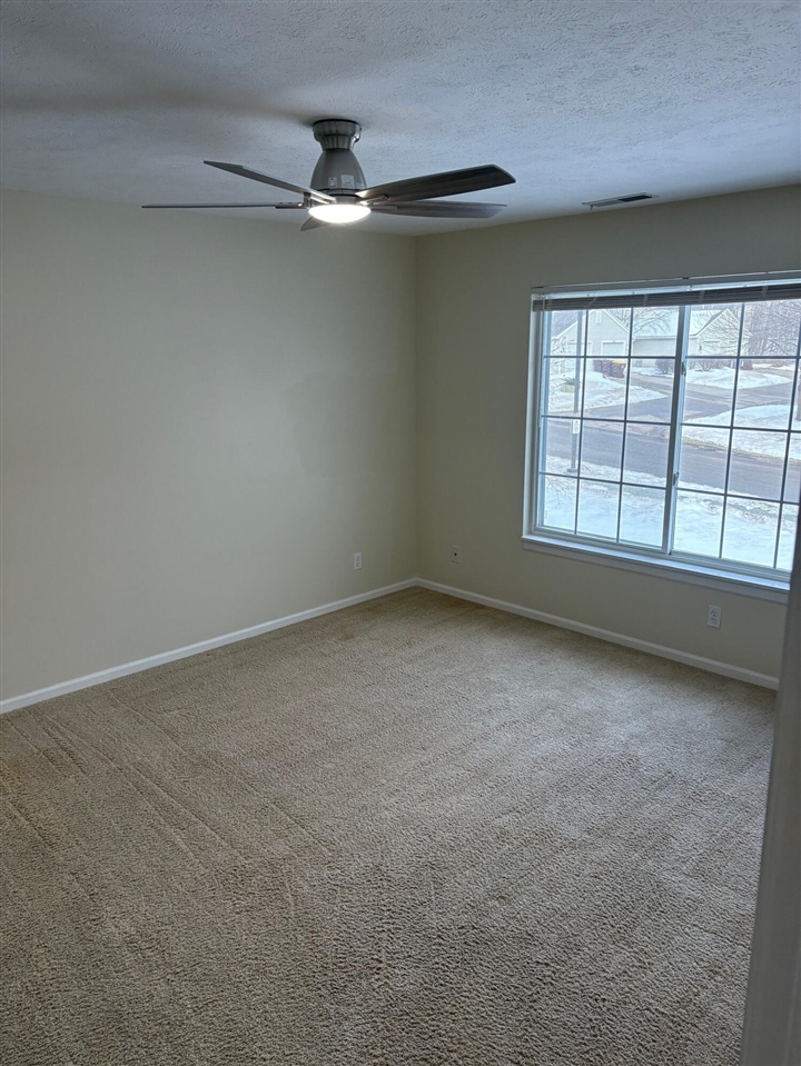  UNIT 30, Rockford, MI, 49341-49341