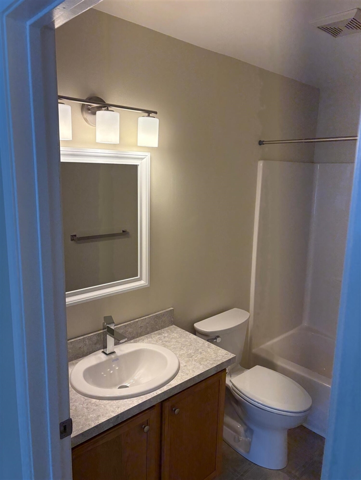  UNIT 30, Rockford, MI, 49341-49341