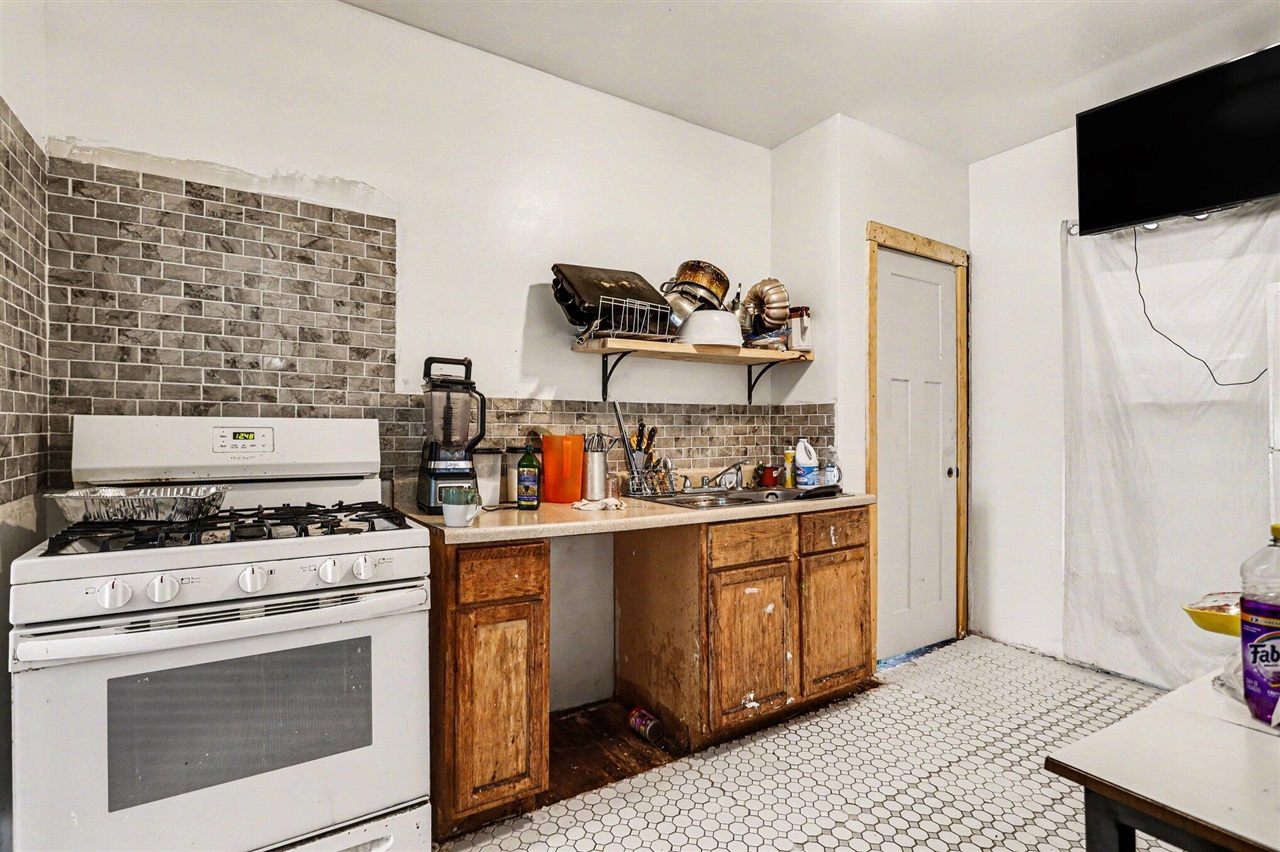 34 Stiles Street, Battle Creek, MI, 49014-6270