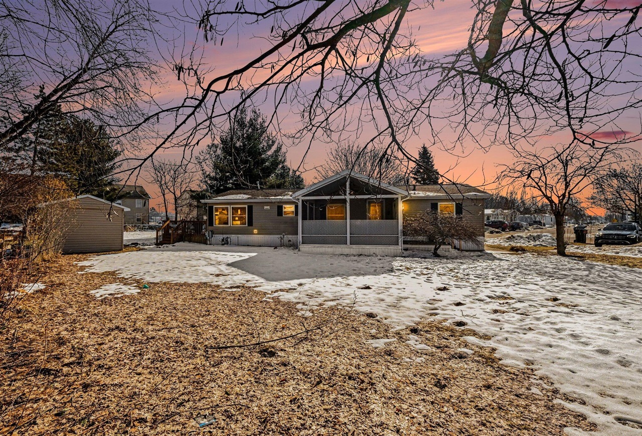 Homes for sale in Wayland, MI | 1137 Regina Trl, Wayland, MI 49348 | MLS# 70515424