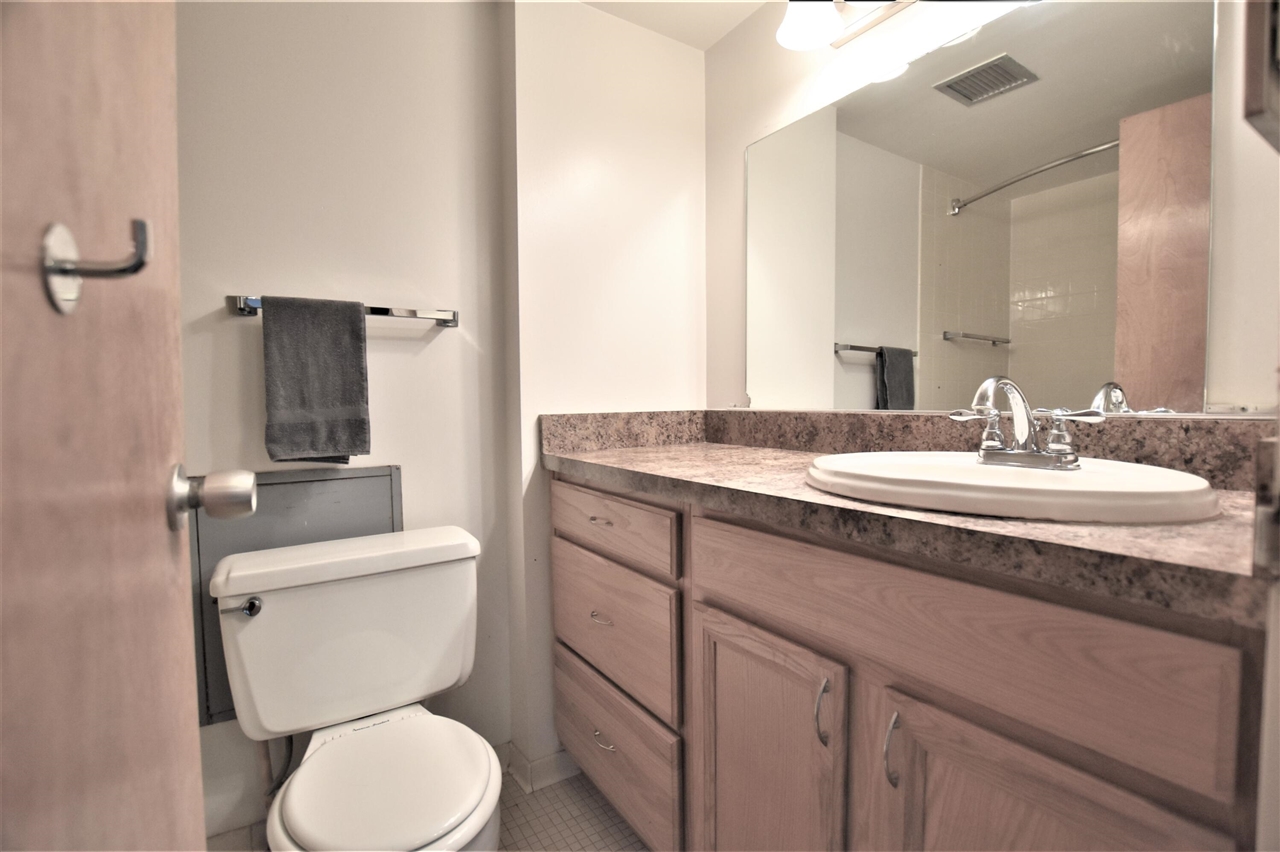 555 E William Street photo 12