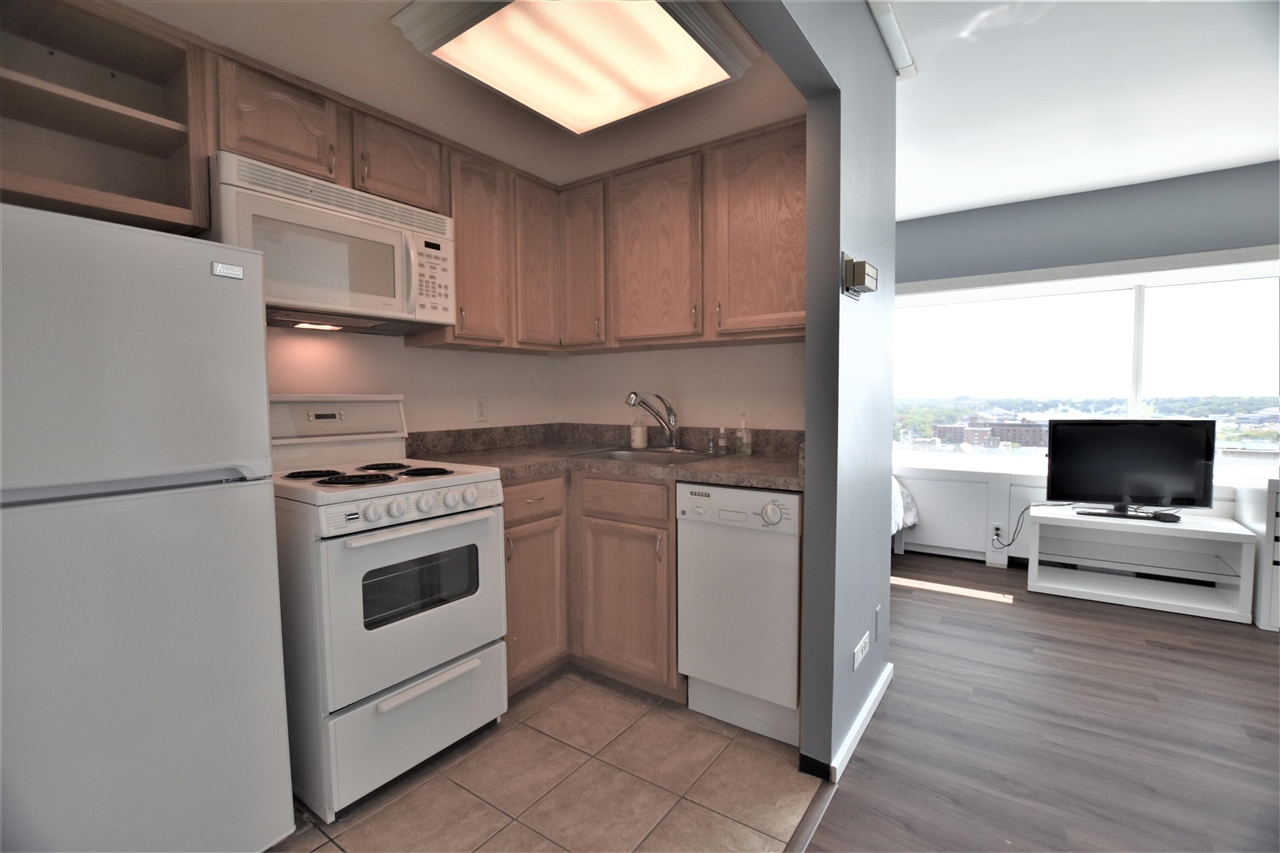 555 E William Street photo 9