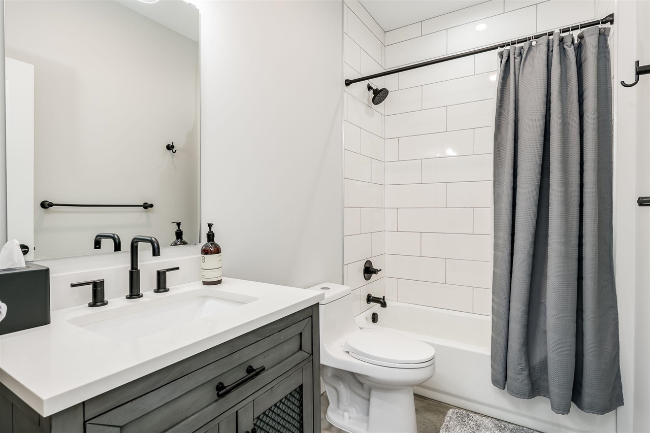 7400 Lake Solis Drive, Stevensville, MI, 49127