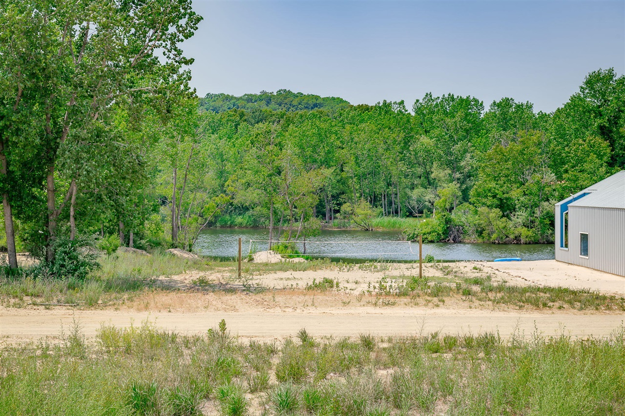 7400 Lake Solis Drive, Stevensville, MI, 49127