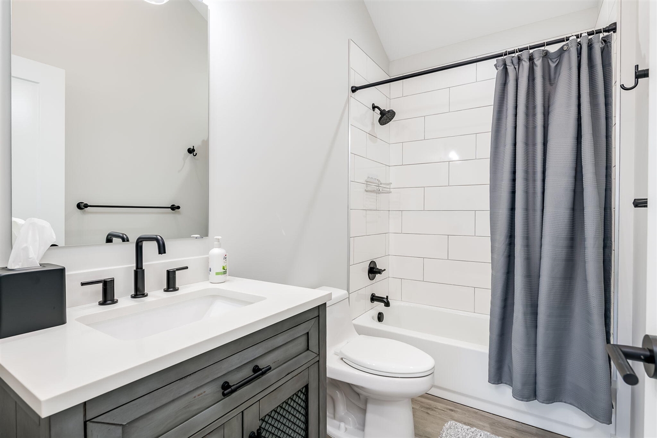 7400 Lake Solis Drive, Stevensville, MI, 49127