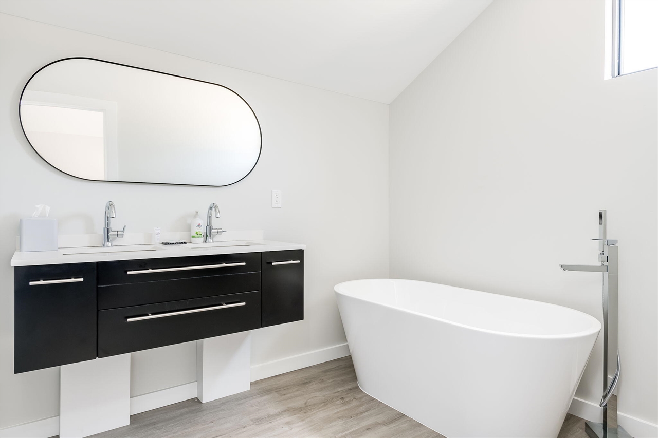 7400 Lake Solis Drive, Stevensville, MI, 49127