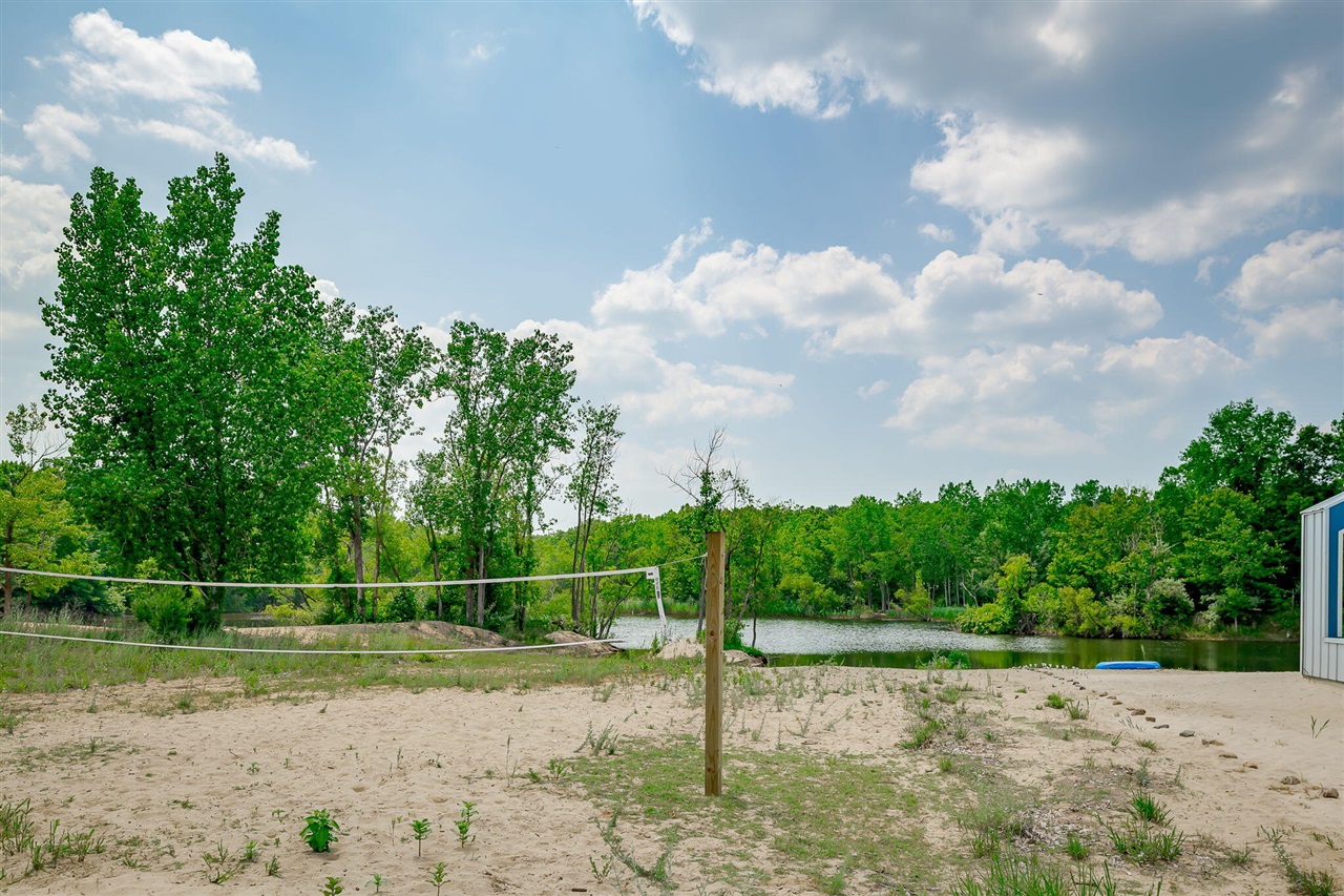 7400 Lake Solis Drive, Stevensville, MI, 49127