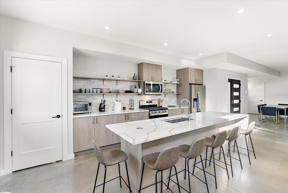 7400 Lake Solis Drive, Stevensville, MI, 49127