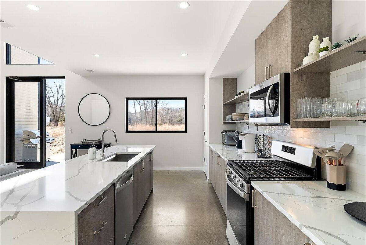 7400 Lake Solis Drive, Stevensville, MI, 49127