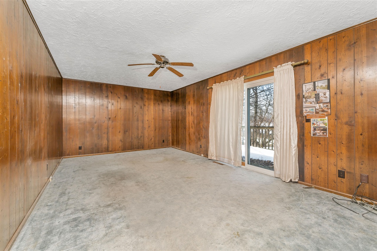 10798 Pleasant Lake Road, Delton, MI, 49046-9562