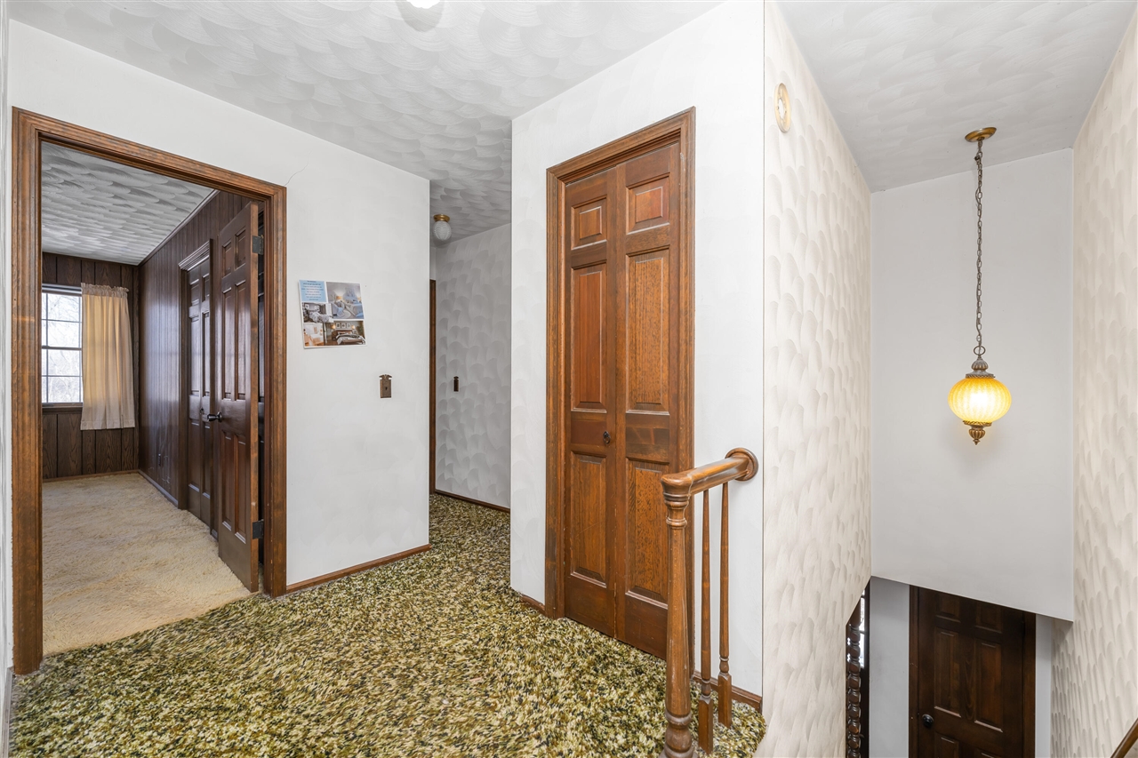 10798 Pleasant Lake Road, Delton, MI, 49046-9562