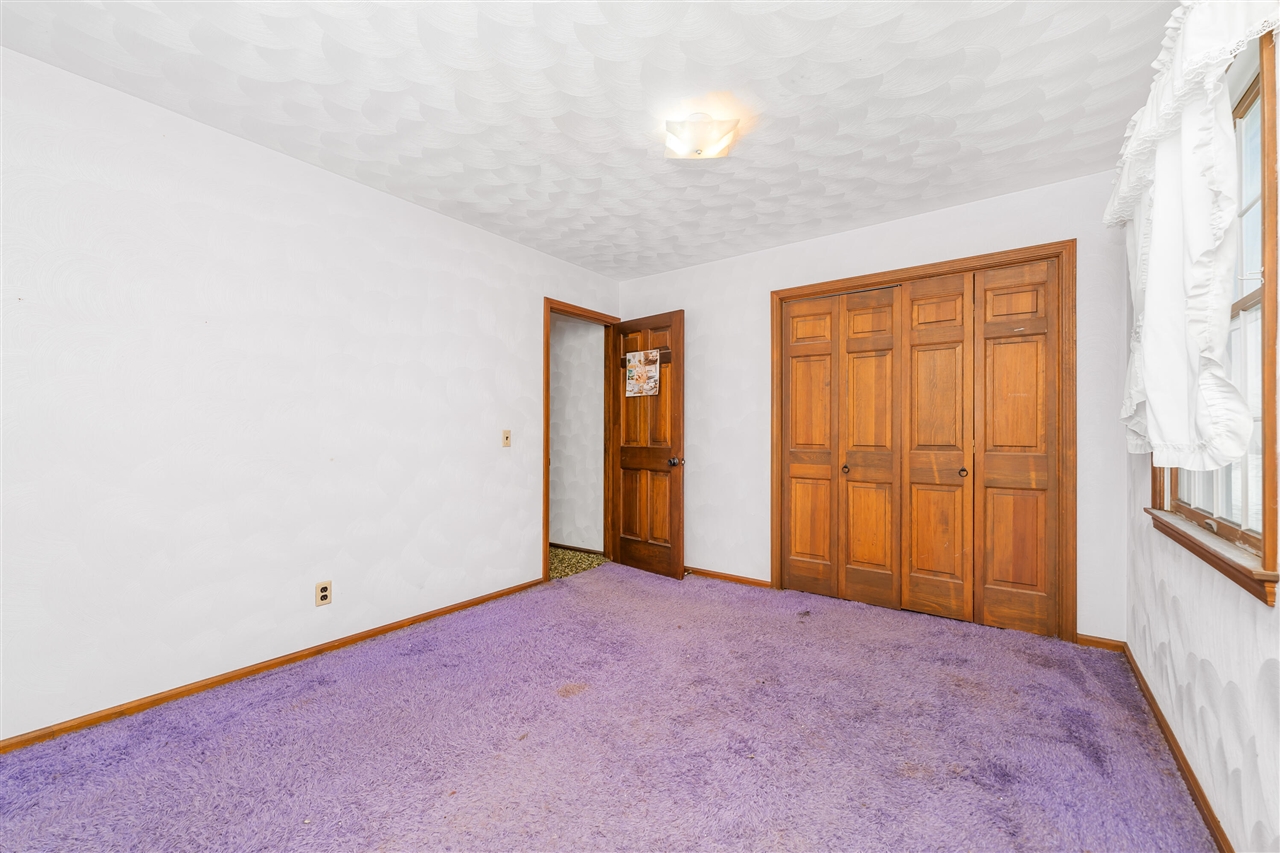 10798 Pleasant Lake Road, Delton, MI, 49046-9562