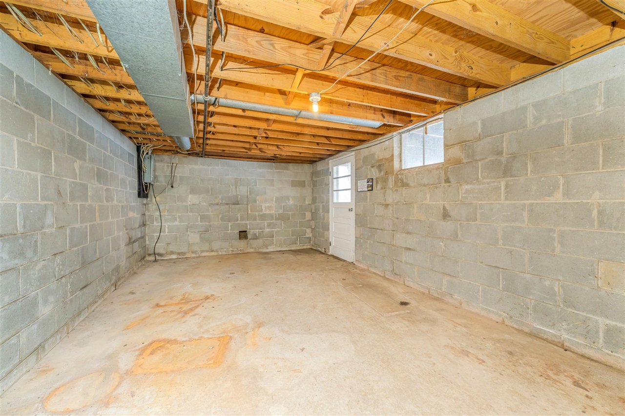 10798 Pleasant Lake Road, Delton, MI, 49046-9562