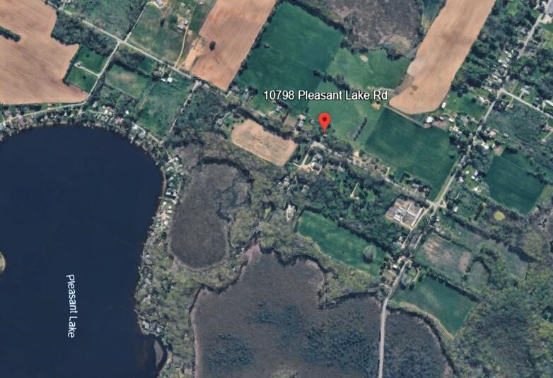 10798 Pleasant Lake Road, Delton, MI, 49046-9562