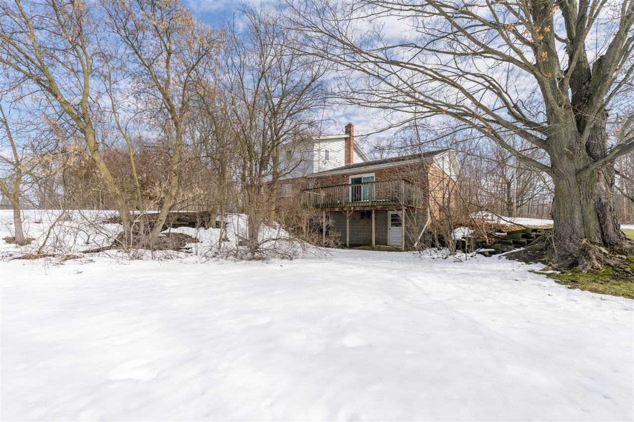 10798 Pleasant Lake Road, Delton, MI, 49046-9562