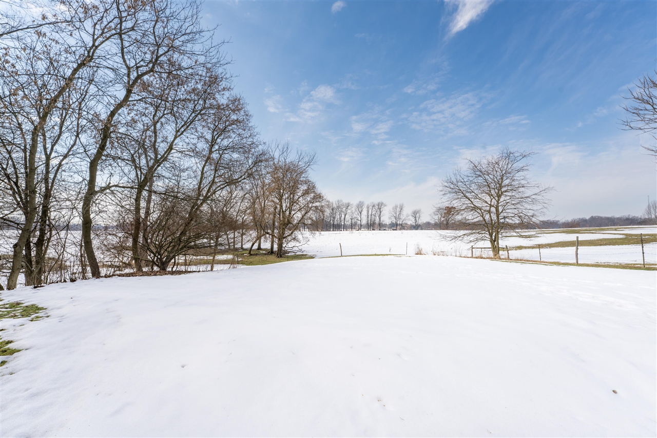 10798 Pleasant Lake Road, Delton, MI, 49046-9562