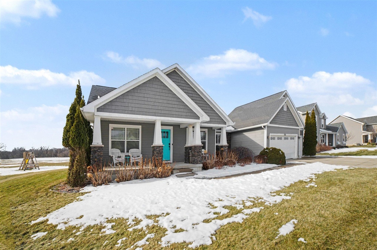 2352 Sandstone Drive, Mount Pleasant, MI, 48858-1539