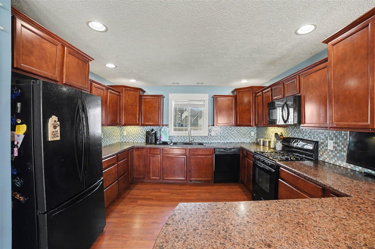 2352 Sandstone Drive, Mount Pleasant, MI, 48858-1539