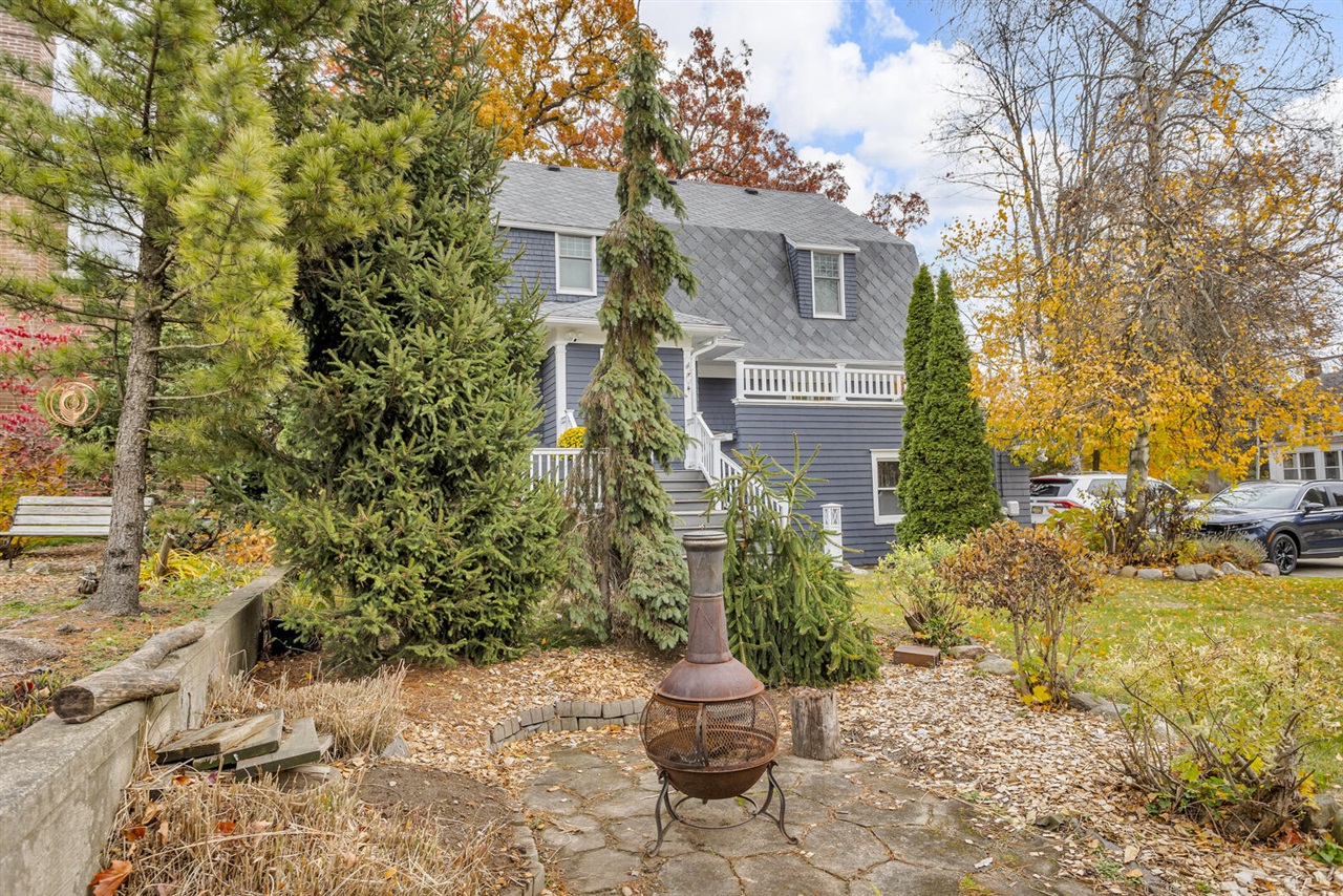 218 4th Street, Jackson, MI, 49201-1260