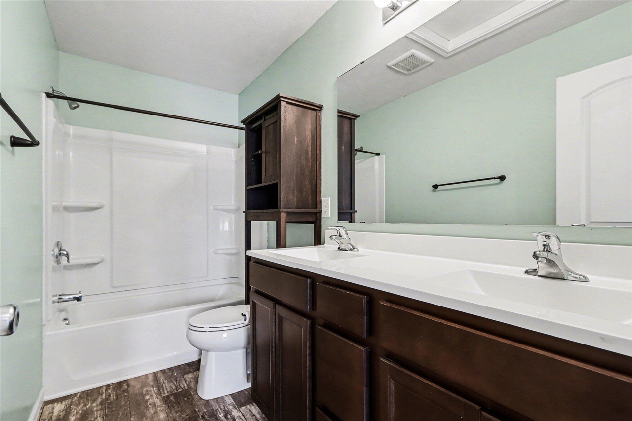 1041 Cooley Mill Lane, Vicksburg, MI, 49097-7717