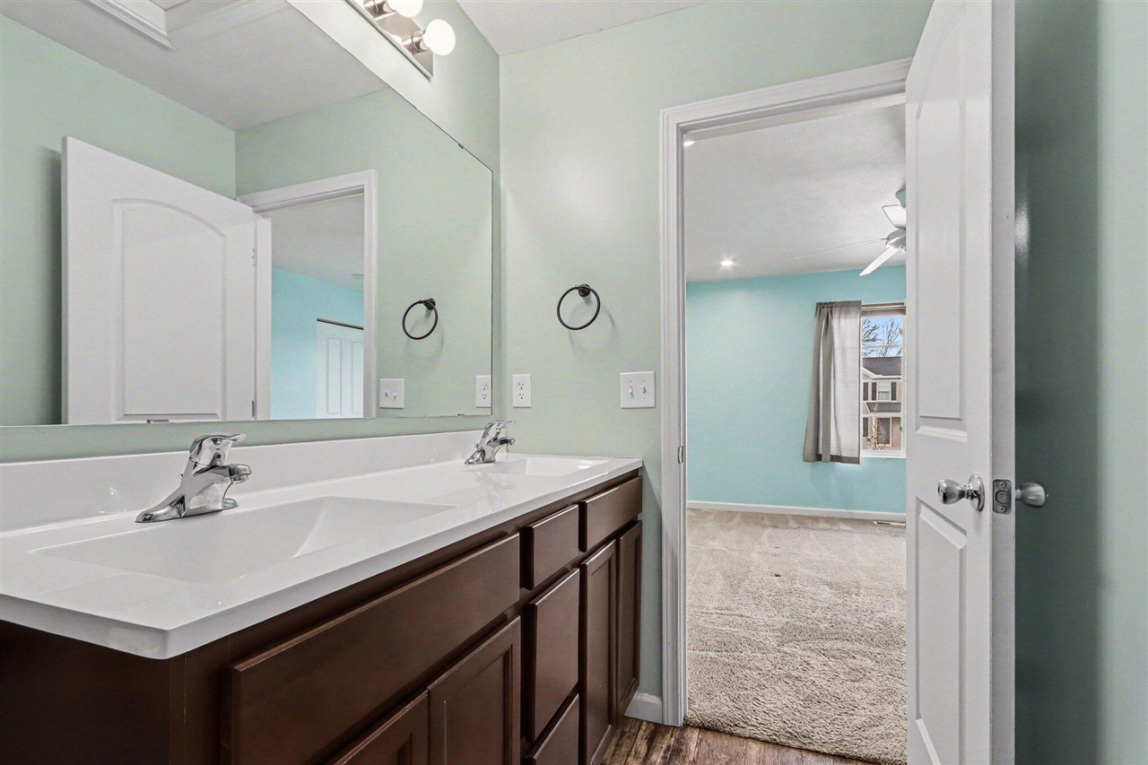 1041 Cooley Mill Lane, Vicksburg, MI, 49097-7717