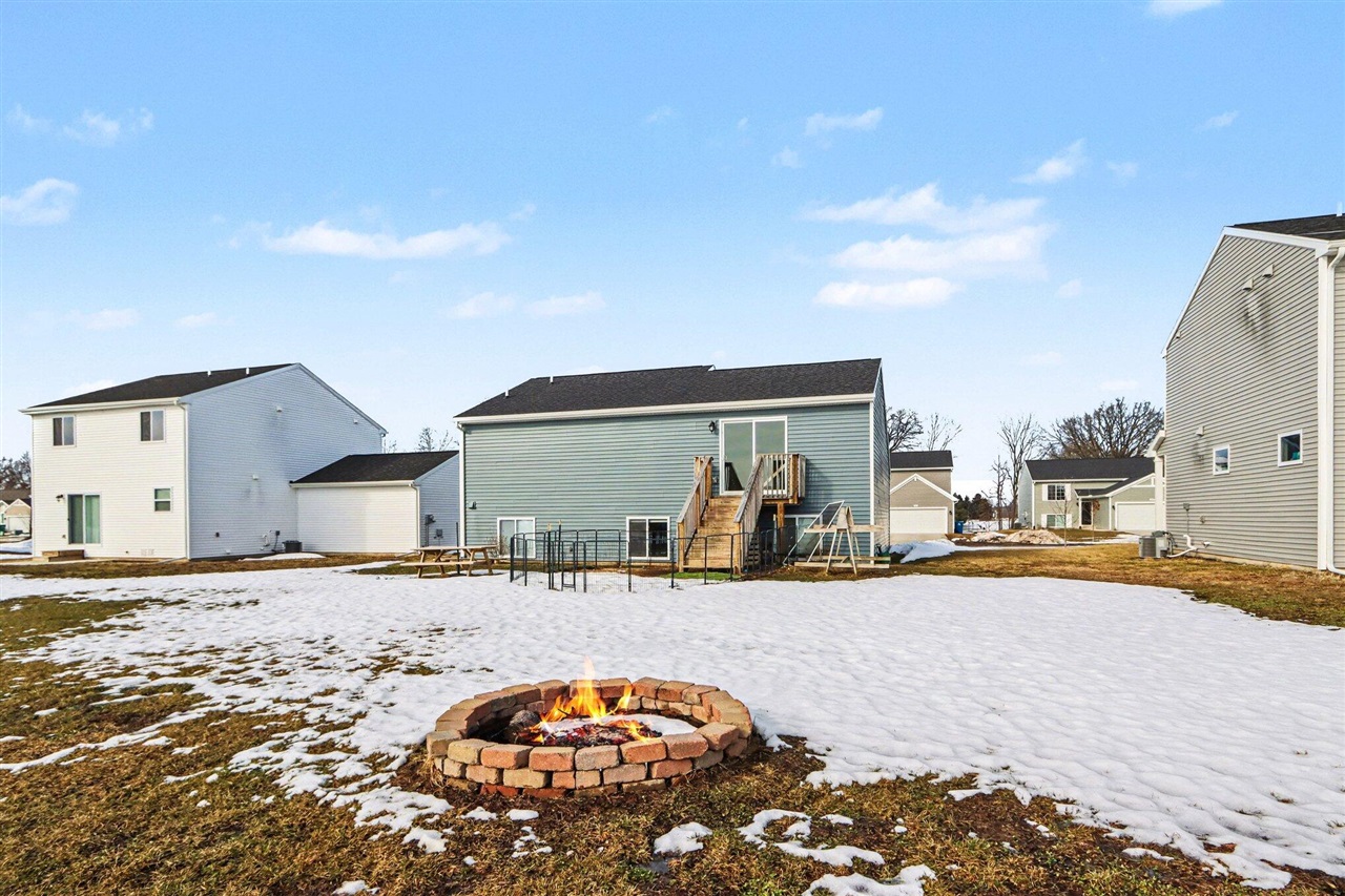 1041 Cooley Mill Lane, Vicksburg, MI, 49097-7717