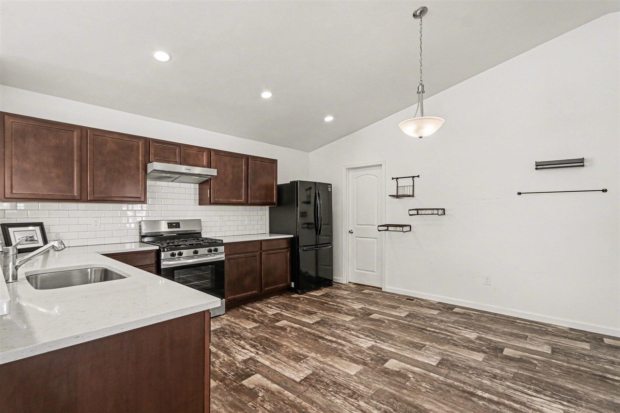 1041 Cooley Mill Lane, Vicksburg, MI, 49097-7717