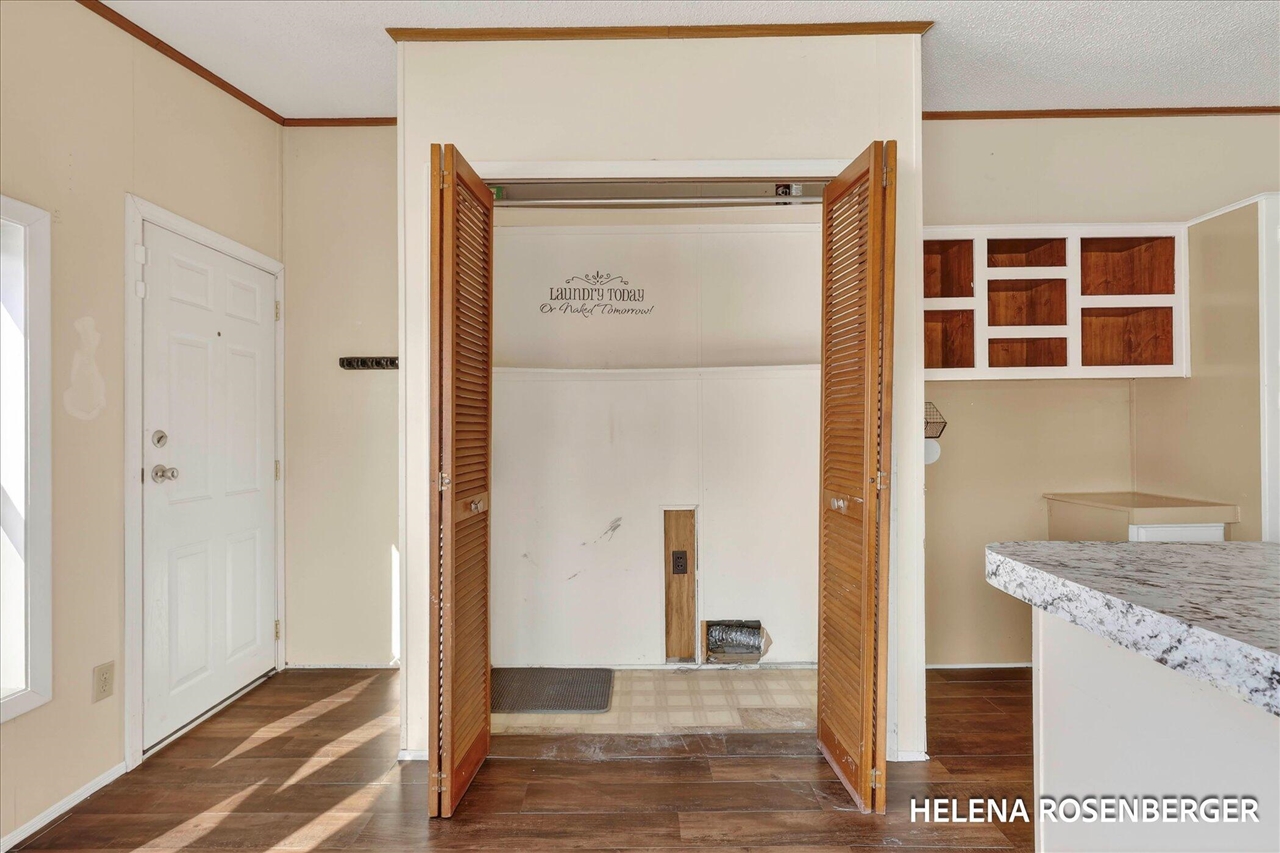 1815 Daisy Lane, Kent City, MI, 49330