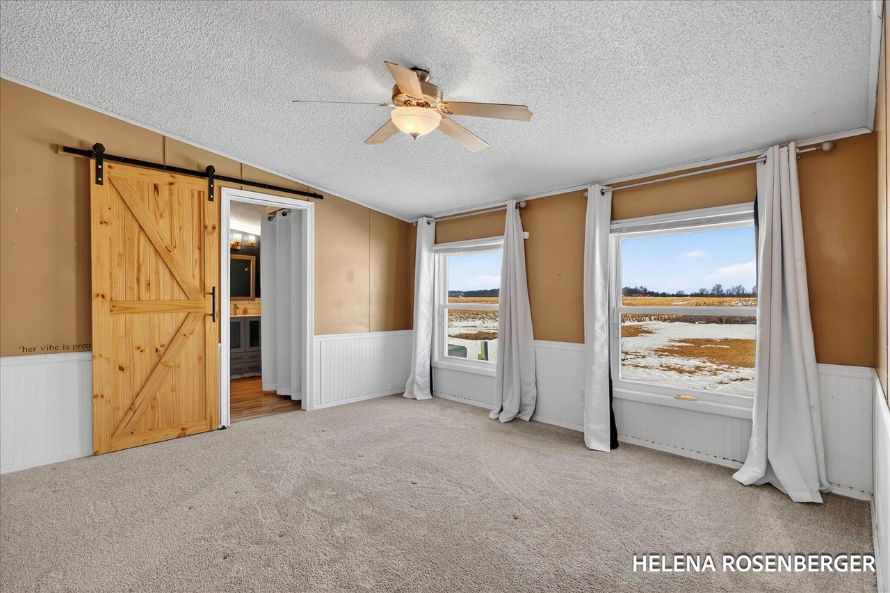 1815 Daisy Lane, Kent City, MI, 49330