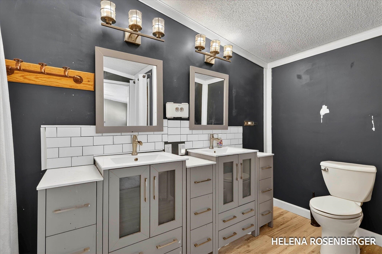 1815 Daisy Lane, Kent City, MI, 49330