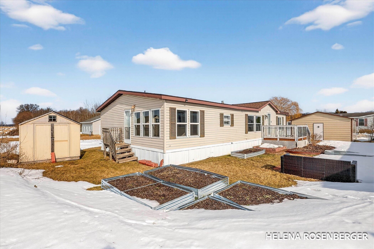 1815 Daisy Lane, Kent City, MI, 49330