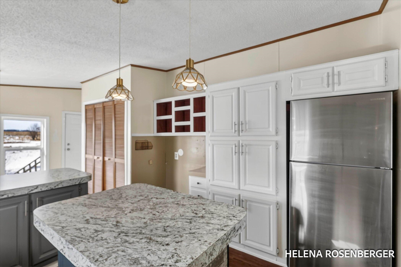 1815 Daisy Lane, Kent City, MI, 49330