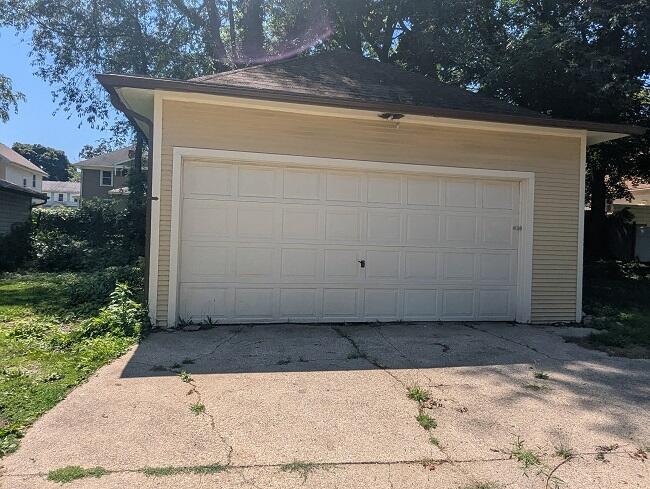 1205 E Ganson Street photo 15