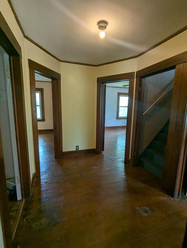1205 E Ganson Street photo 8