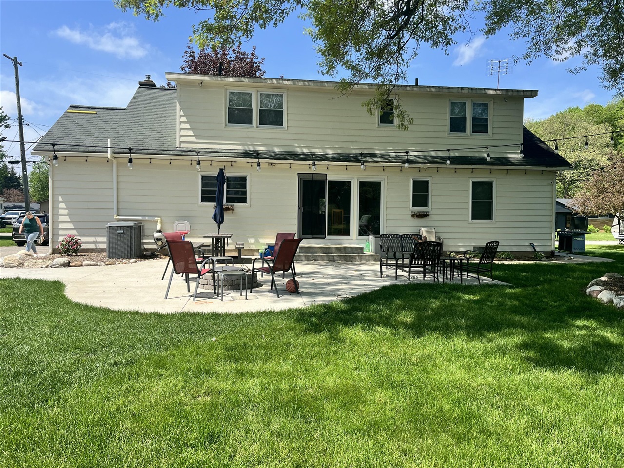 8246 Harlow Avenue, Byron Center, MI, 49315-8291