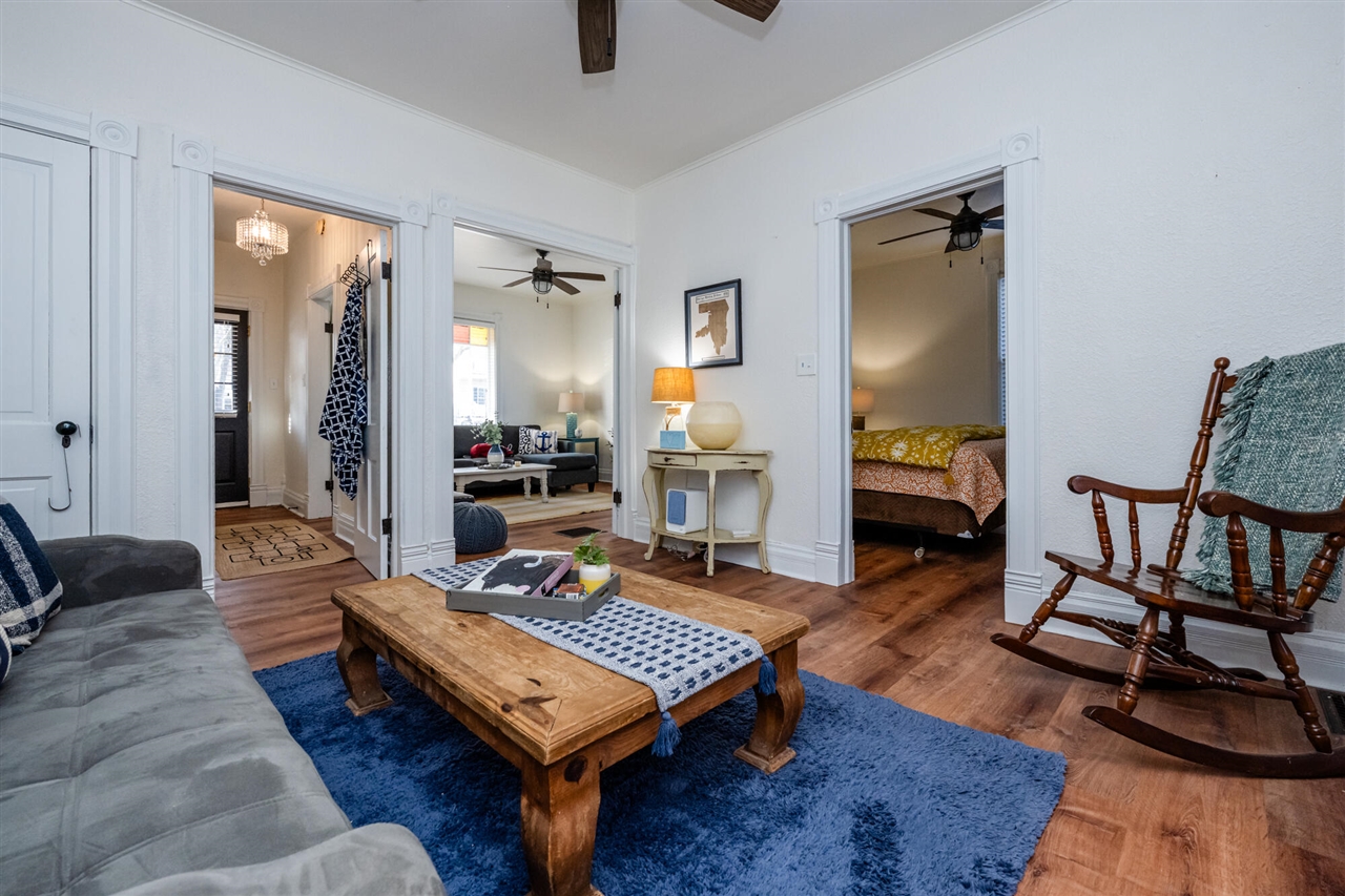 907 Market Street, Saint Joseph, MI, 49085-1324