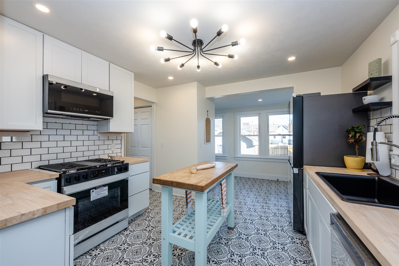 907 Market Street, Saint Joseph, MI, 49085-1324