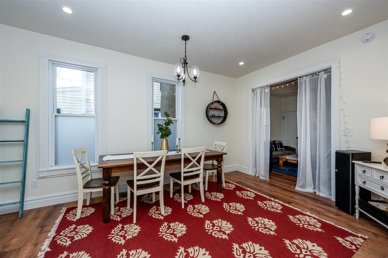 907 Market Street, Saint Joseph, MI, 49085-1324