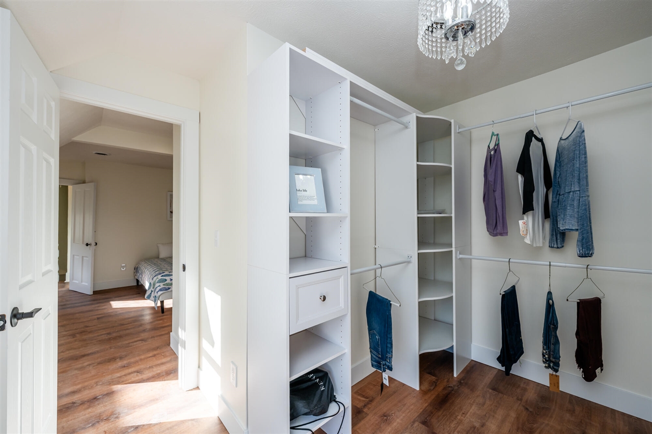 907 Market Street, Saint Joseph, MI, 49085-1324