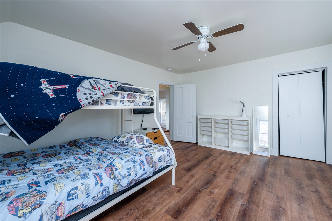 907 Market Street, Saint Joseph, MI, 49085-1324