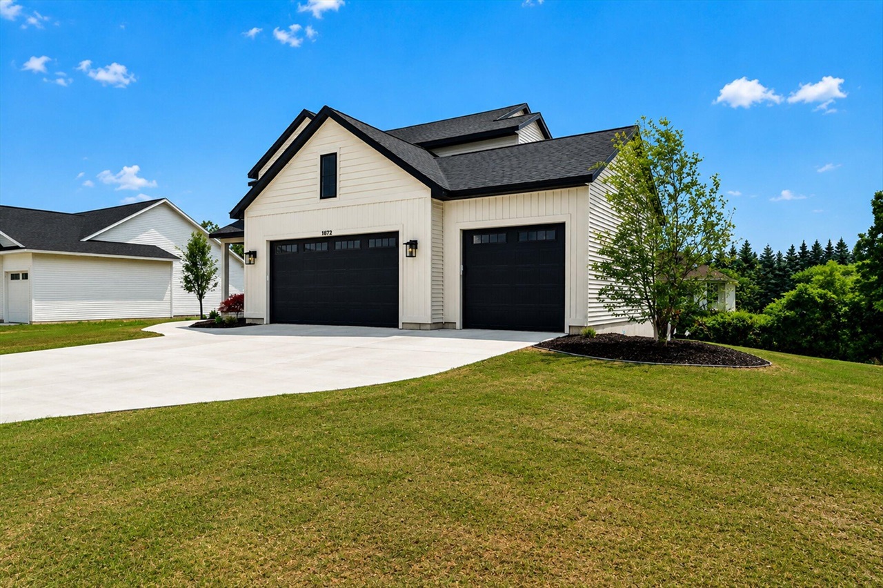2nd image of 1872 Northfield Ct, Byron Center, MI 49315 | MLS# 70515593