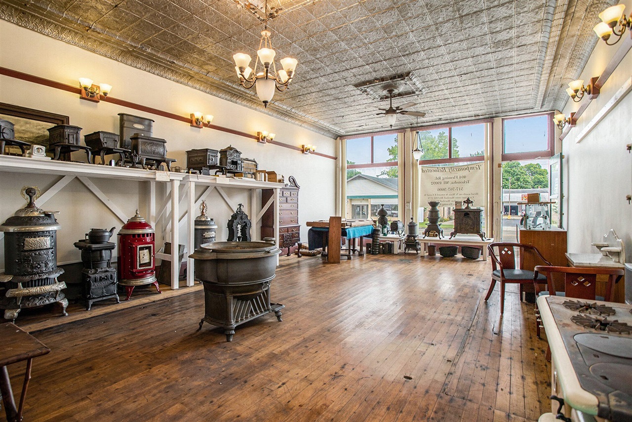 207 Main Street, Tekonsha, MI, 49092