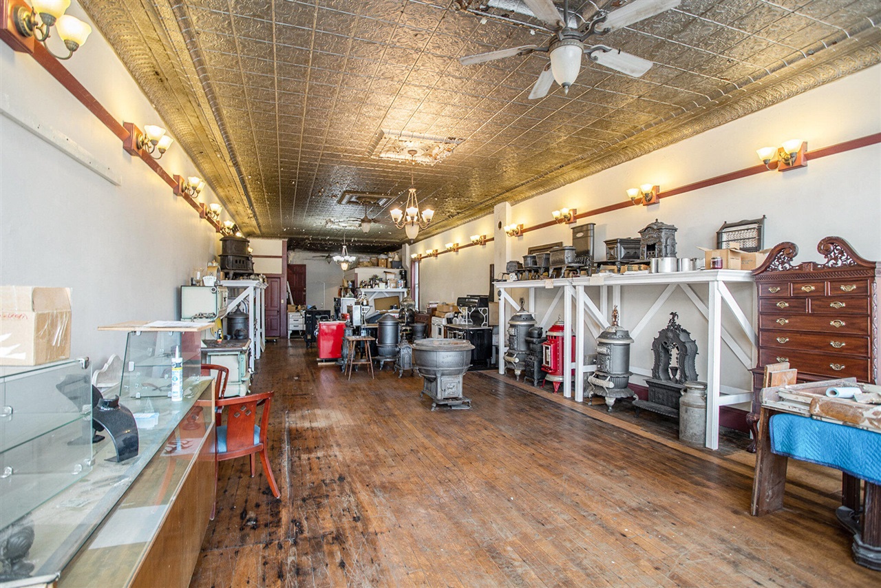 207 Main Street, Tekonsha, MI, 49092