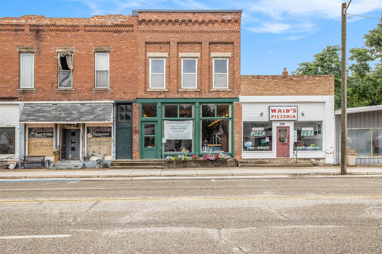 207 Main Street, Tekonsha, MI, 49092