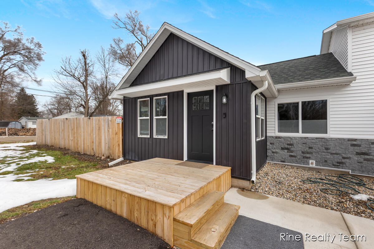 Homes for sale in Edwardsburg, MI | 68199 Sassafras St, Edwardsburg, MI 49112 | MLS# 70515655