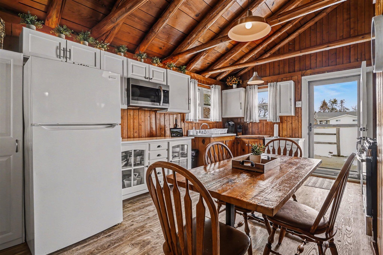 Homes for sale in Dowagiac, MI | 50389 E Lake Shore Dr, Dowagiac, MI 49047 | MLS# 70515656