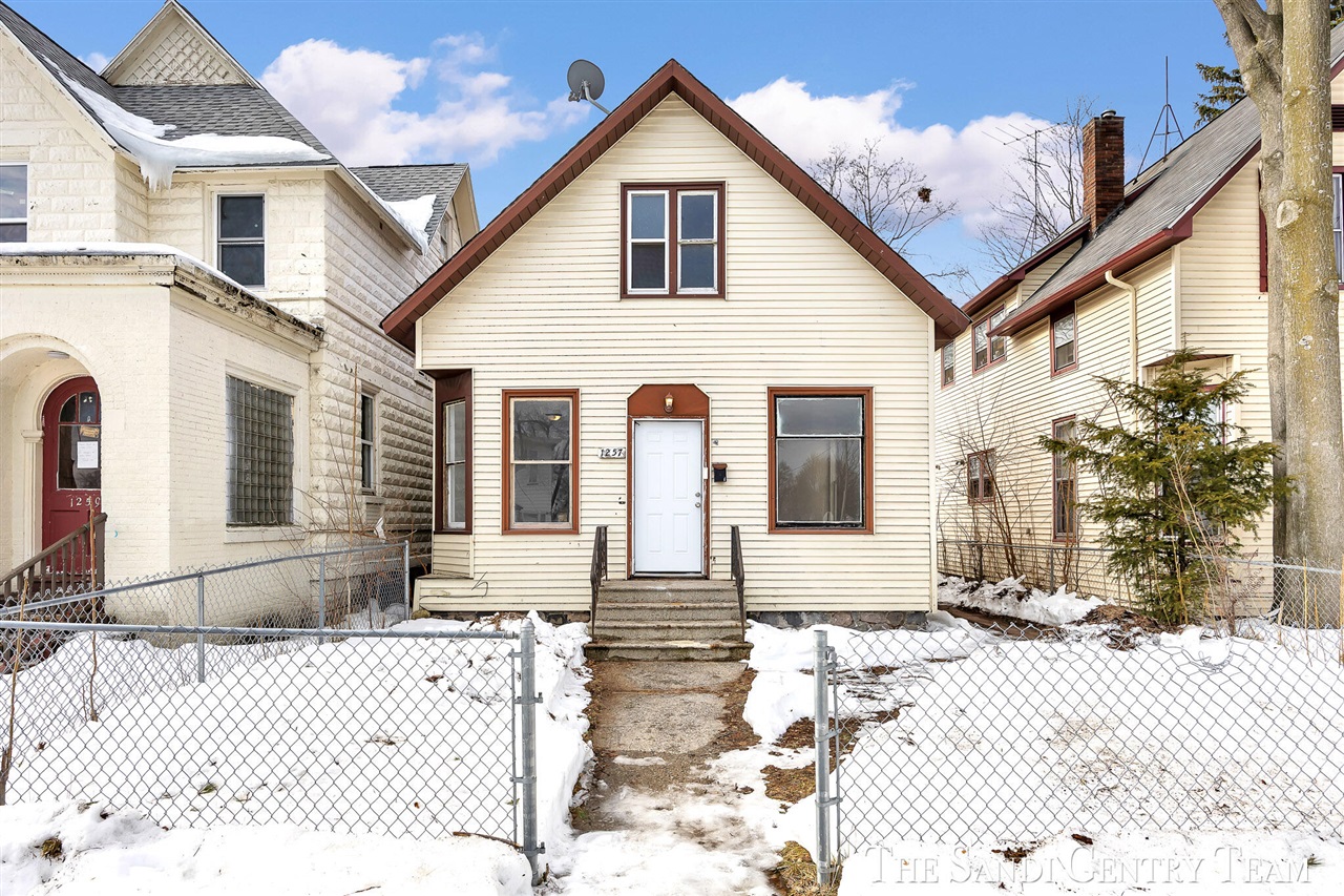 11750 Elmdale Street, Detroit, MI, 48213 1640