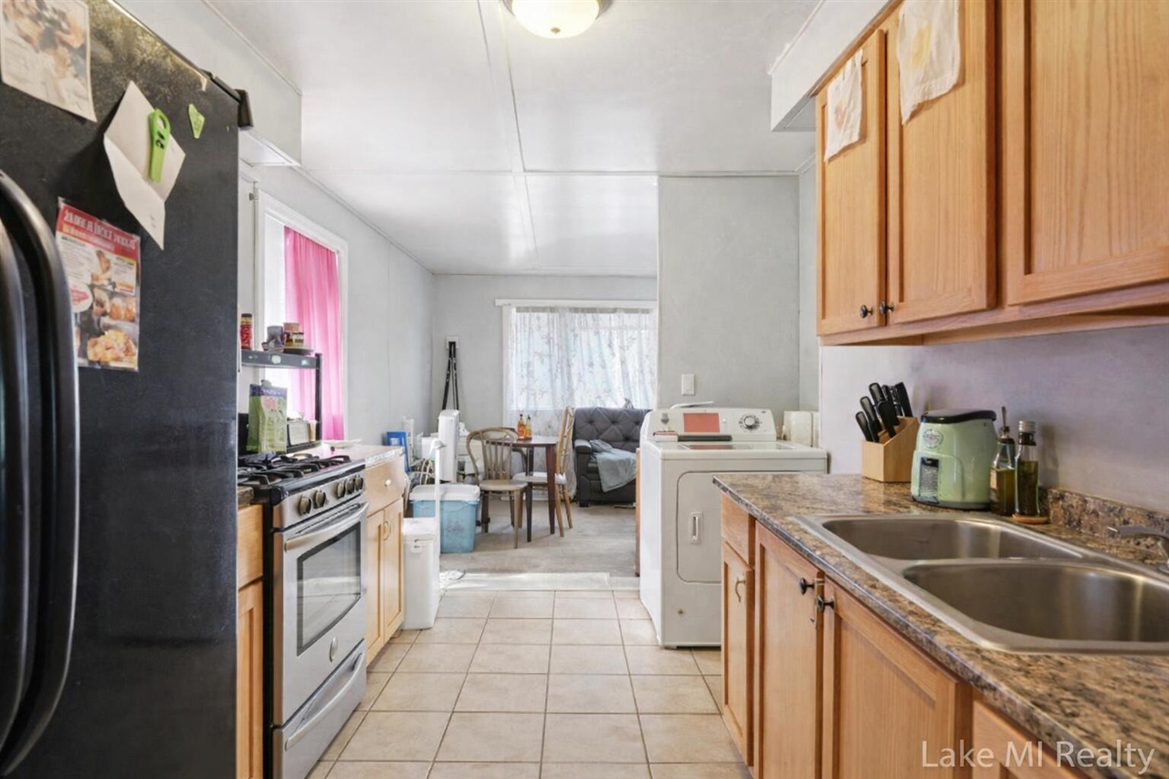 3rd image of 116 Fleetwood Dr, Battle Creek, MI 49037 | MLS# 70515667