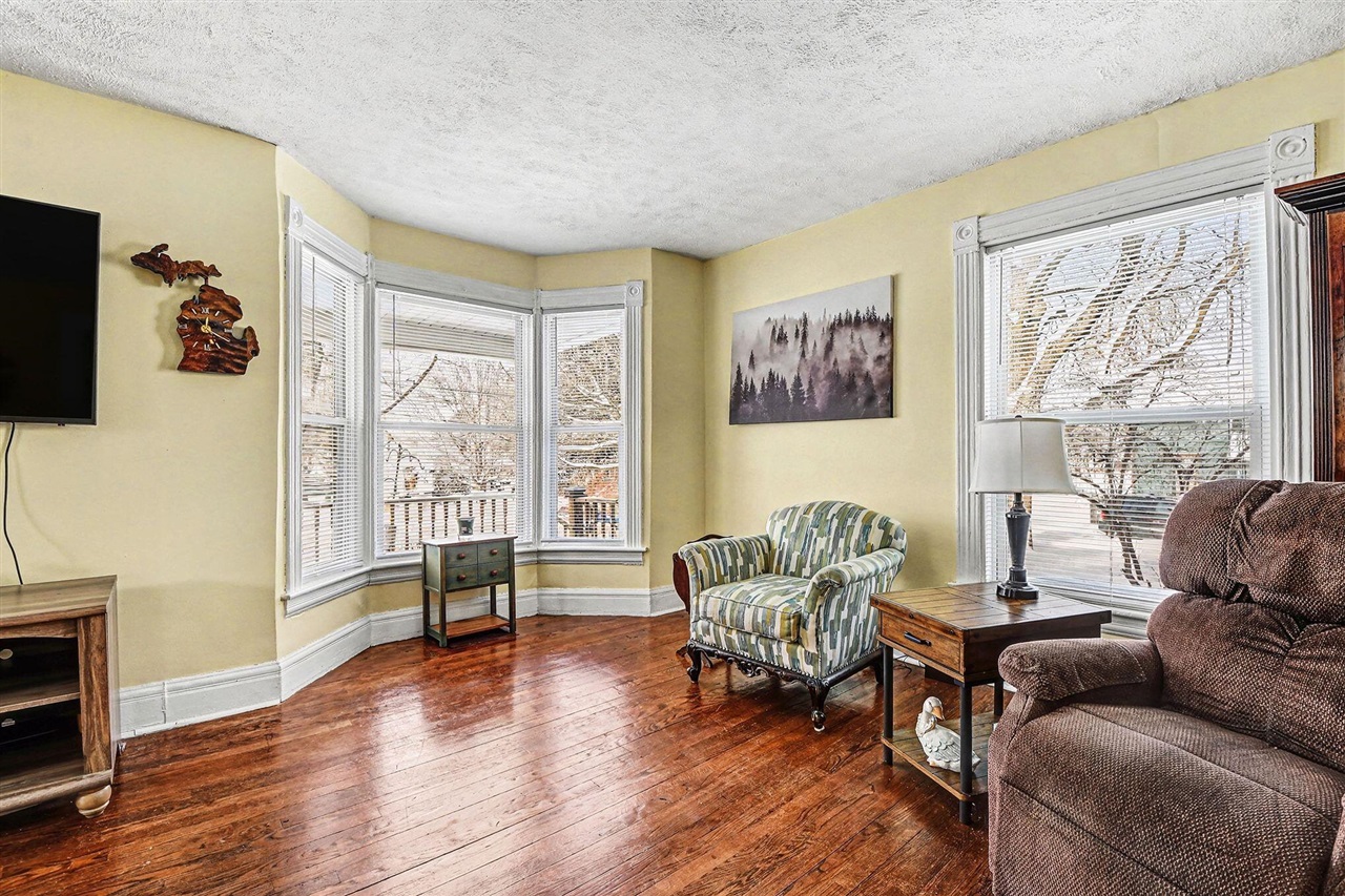 616 S Broas Street, Belding, MI, 48809-1913